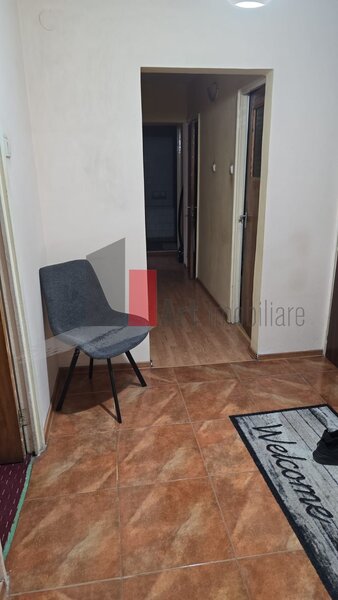 Sos. Berceni - Aparatorii Patriei. vanzare apartament decomandat 3 camere