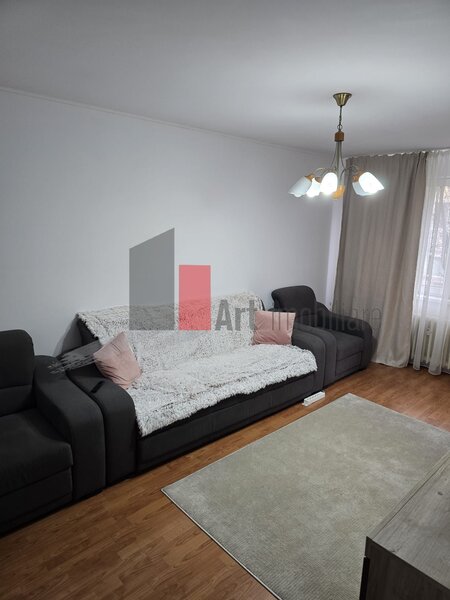 Sos. Berceni - Aparatorii Patriei. vanzare apartament decomandat 3 camere